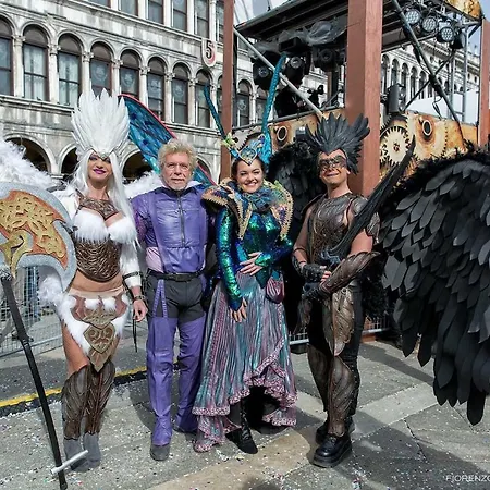 Biennale Ca Dario * Benátky