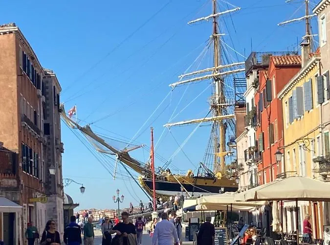 Apartamento Biennale Ca Dario Venecia