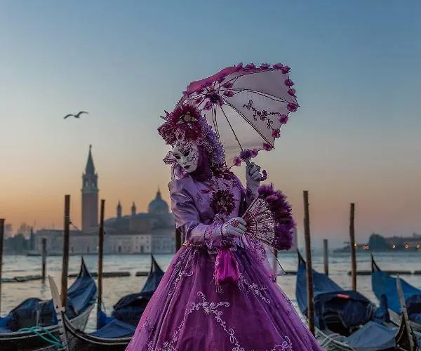 Biennale Ca Dario Venecia