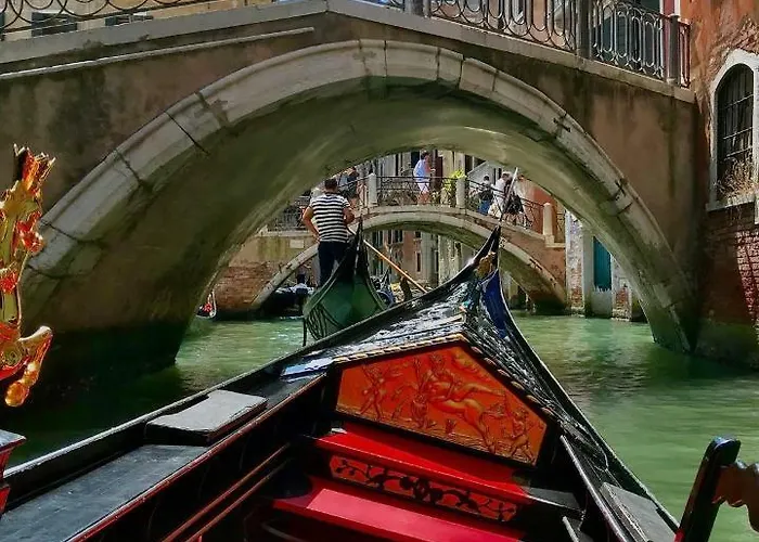 Biennale Ca Dario Venecia