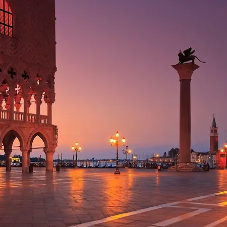 Lejlighed Biennale Ca Dario Venedig