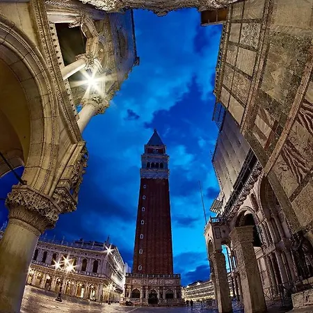 Biennale Ca Dario Apartment Venice