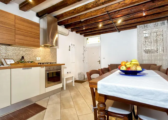 Biennale Ca Dario Apartament *