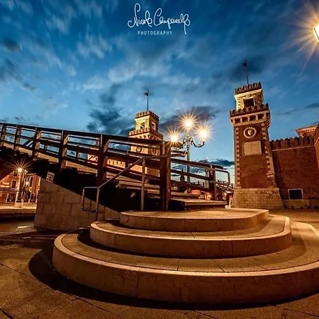 Biennale Ca Dario * Venedik